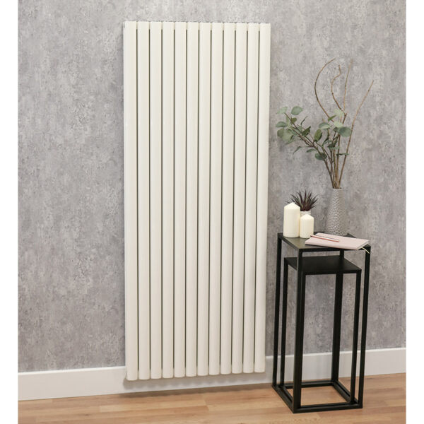 Radiator for living rooms and hallways
